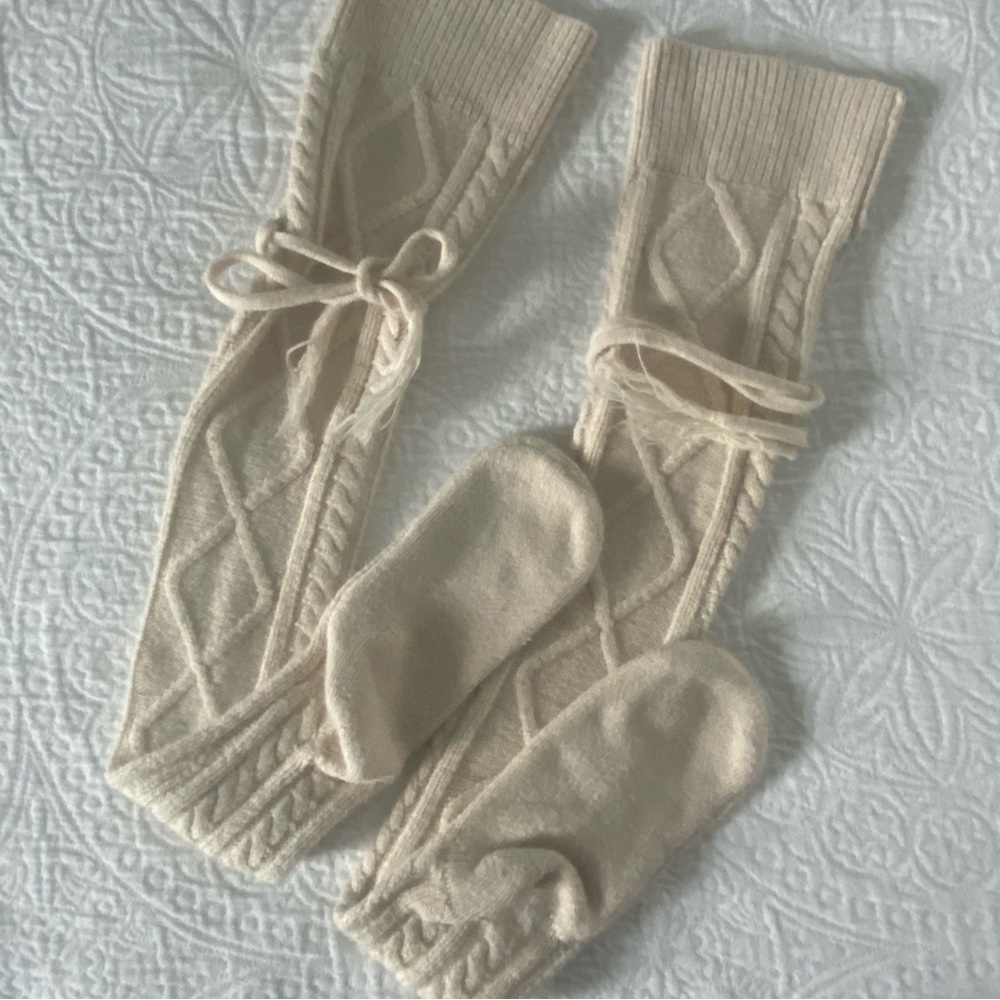 Grace & Lace Alpine Socks Cream
